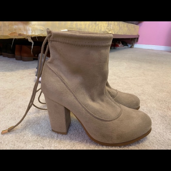 I received as a present. Wore them one . - Picture 2 of 3